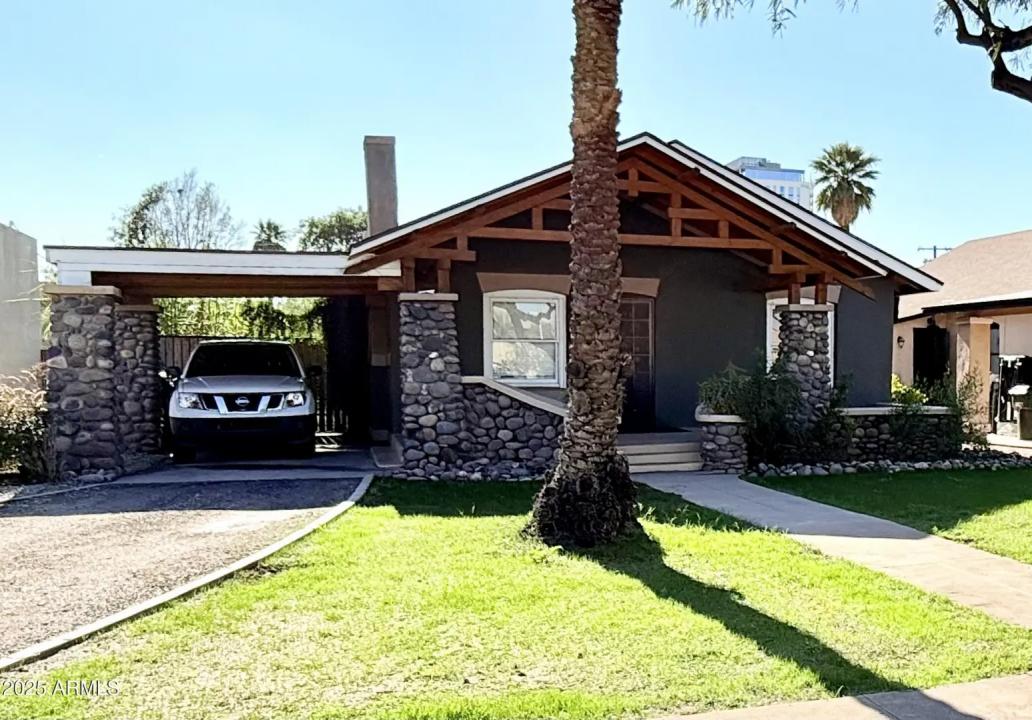 Real Estate Picture 1