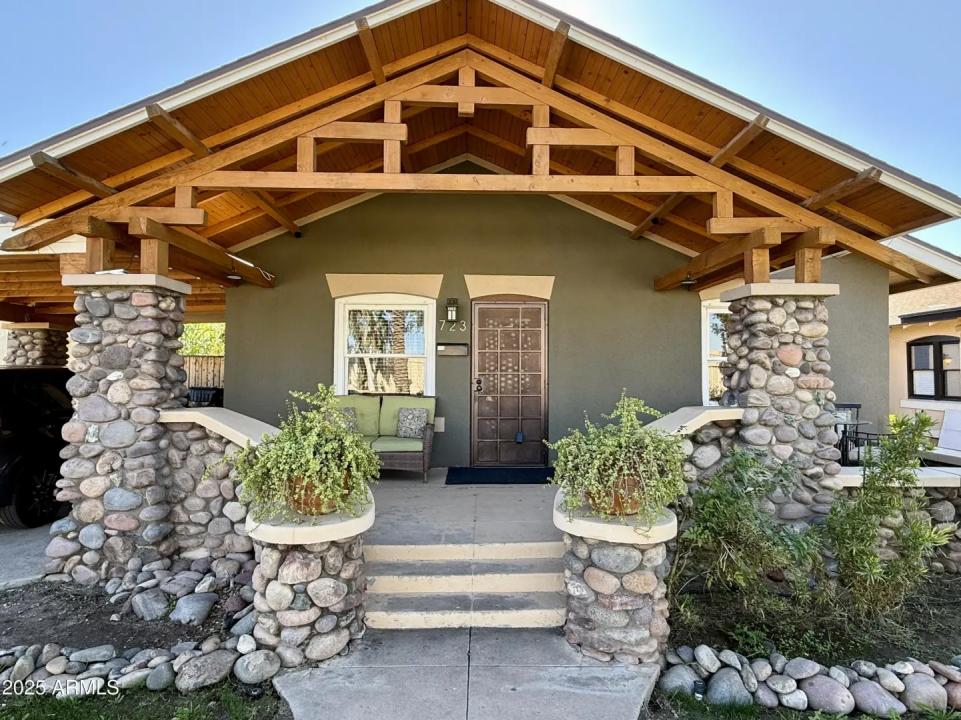 Real Estate Picture 2