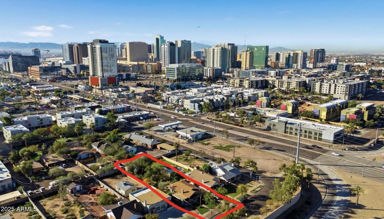 Real Estate Picture 20