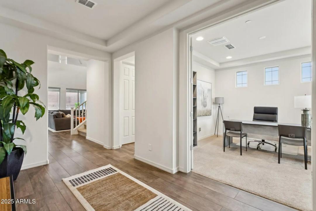 Real Estate Picture 19
