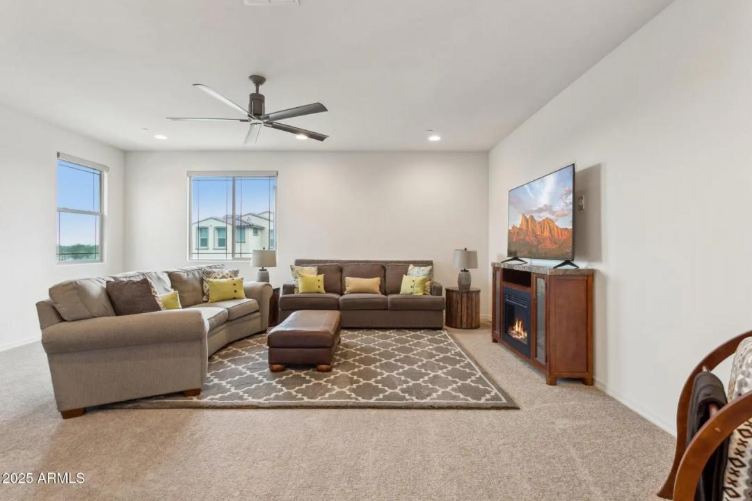 Real Estate Picture 26
