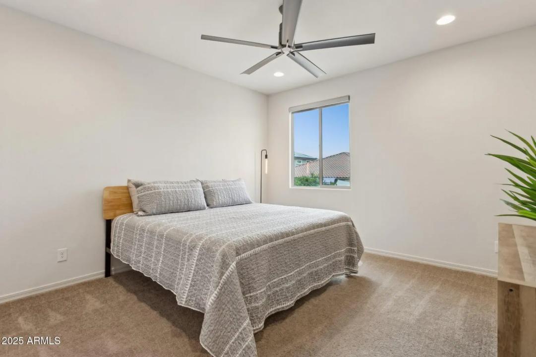 Real Estate Picture 35