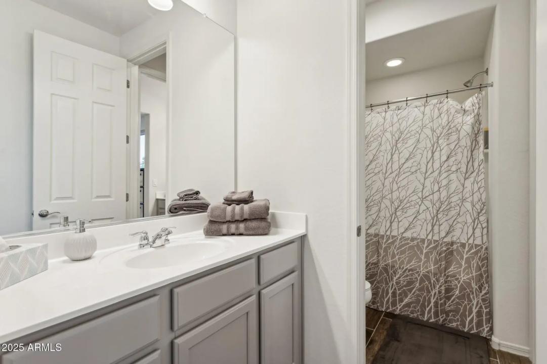 Real Estate Picture 36