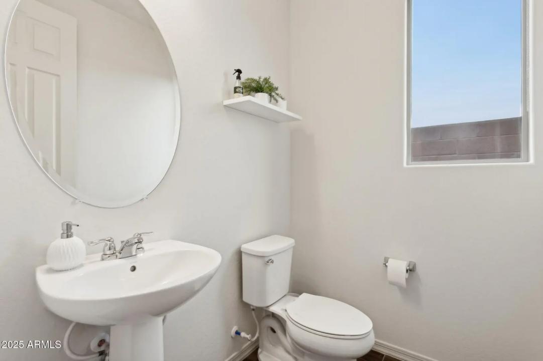 Real Estate Picture 37