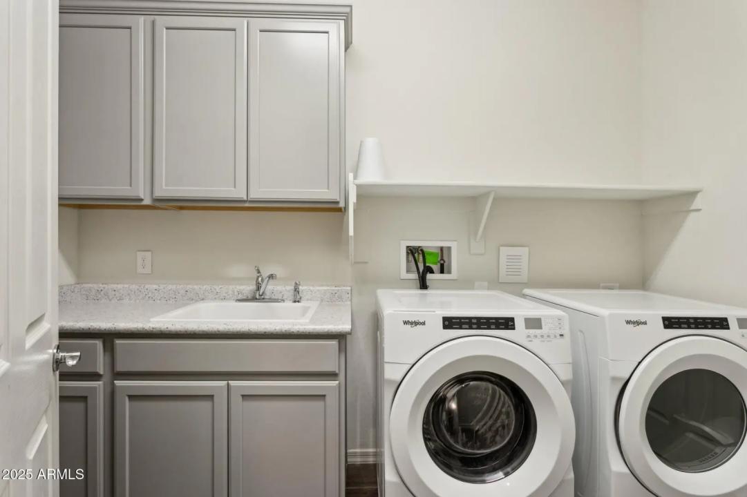Real Estate Picture 38