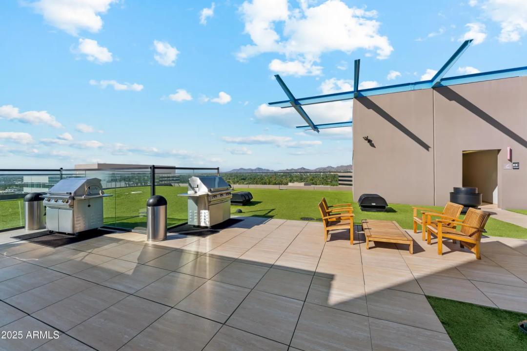 Real Estate Picture 22