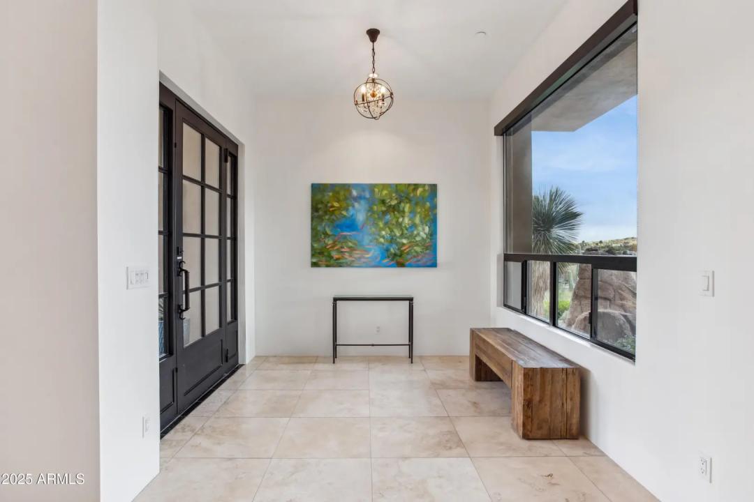 Real Estate Picture 3
