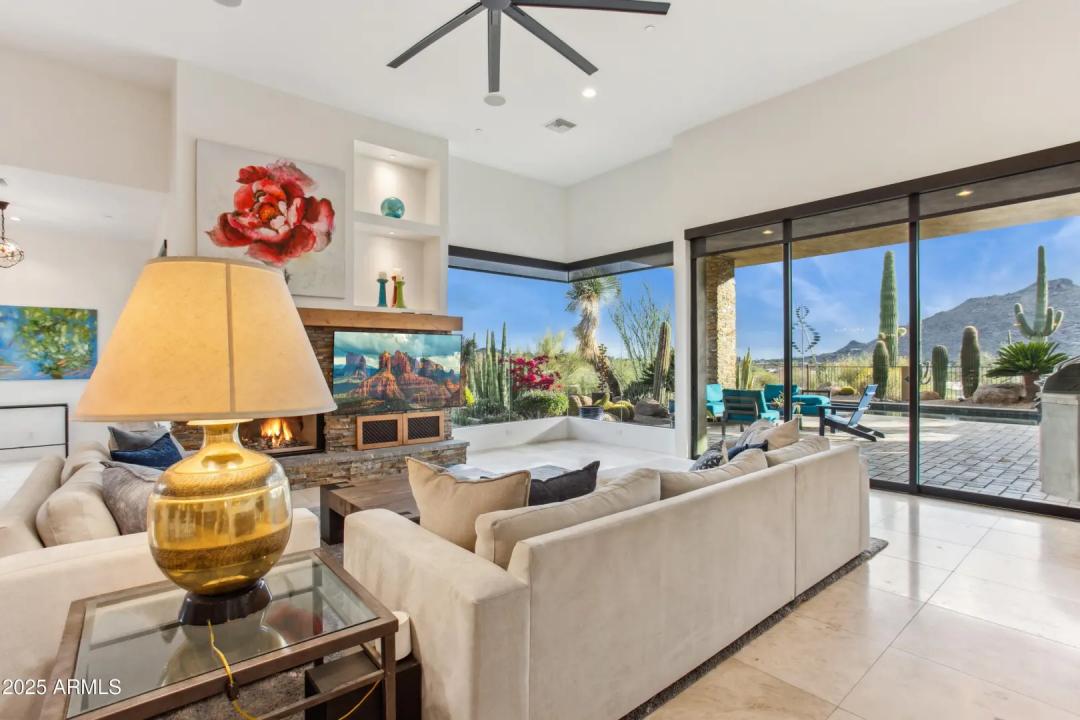 Real Estate Picture 13