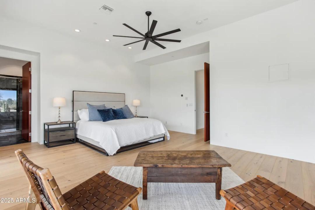 Real Estate Picture 17