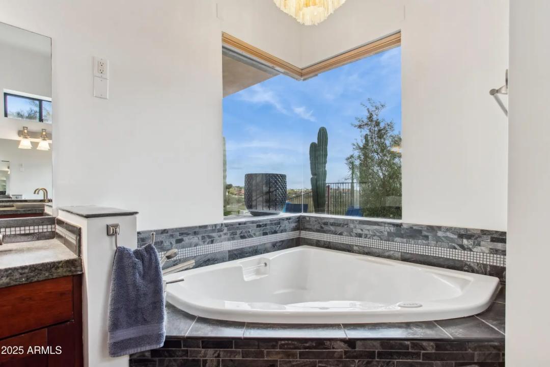 Real Estate Picture 20