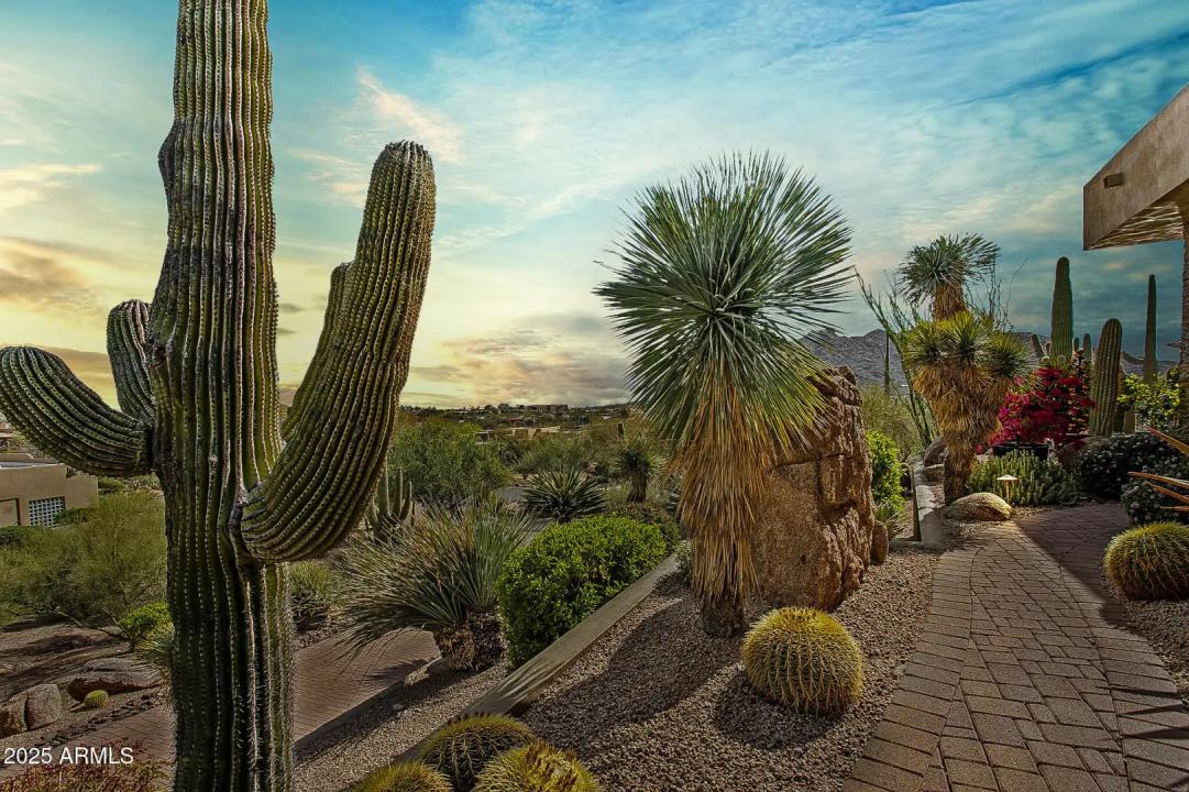 Real Estate Picture 28