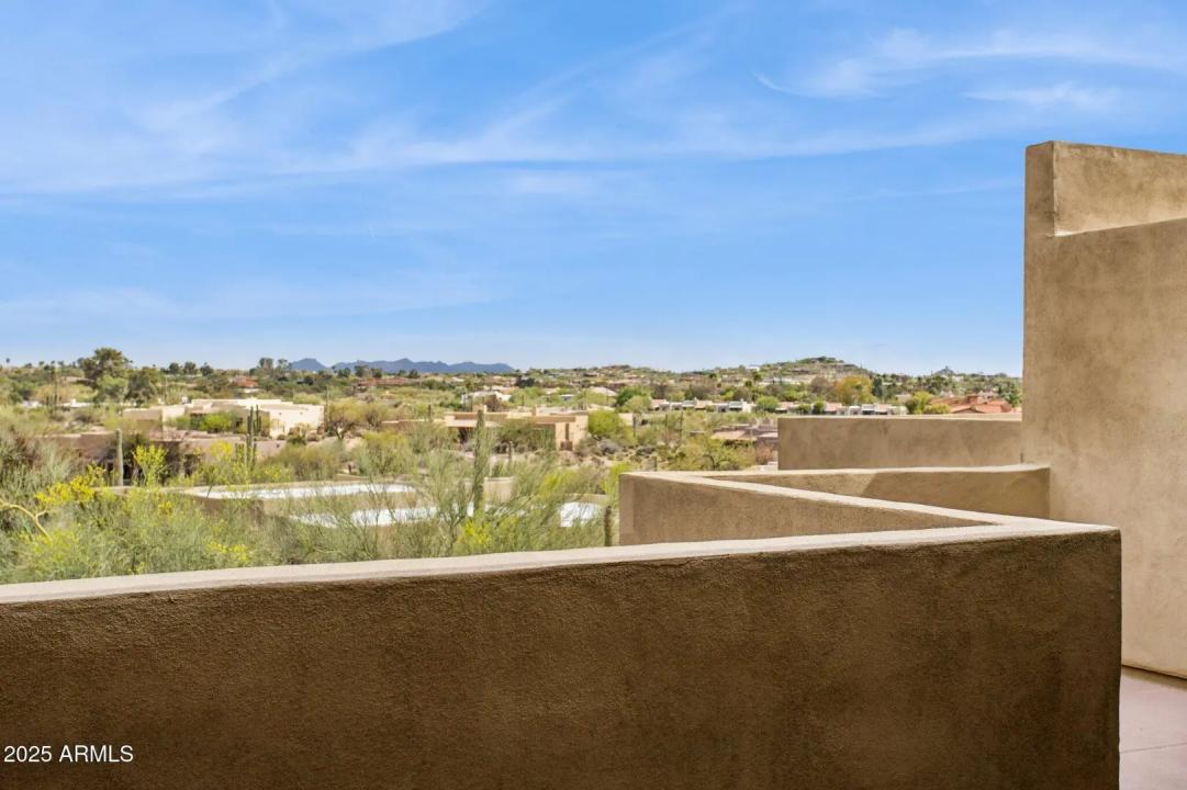 Real Estate Picture 29
