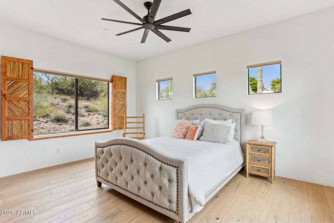 Real Estate Picture 30