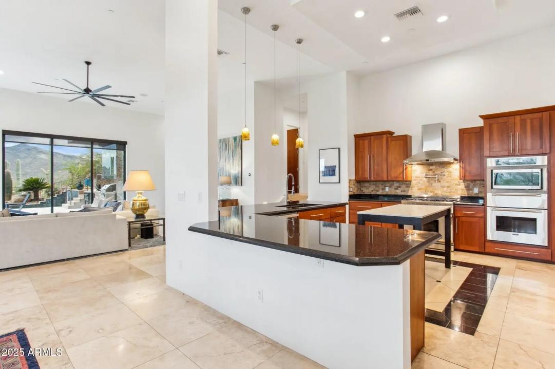 Real Estate Picture 40