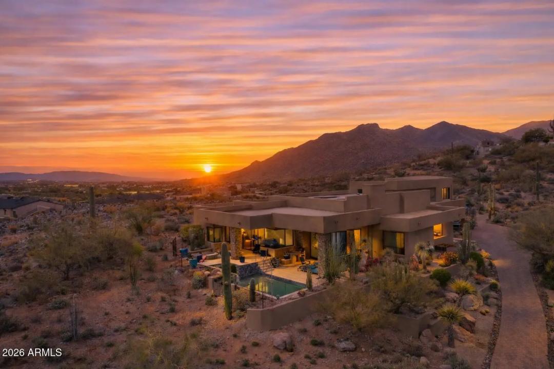 Real Estate Picture 3