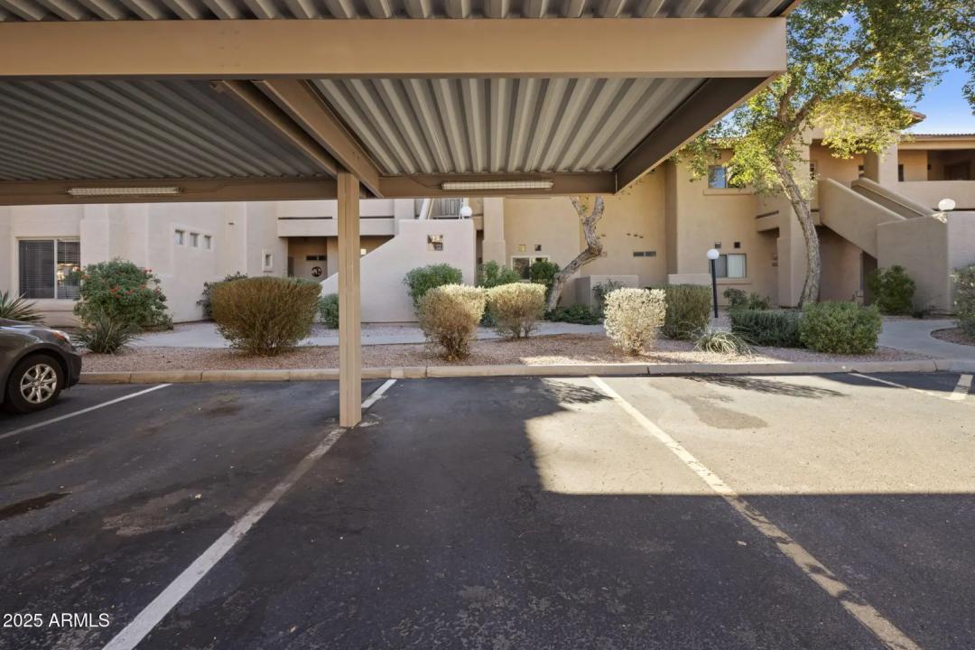 Real Estate Picture 23