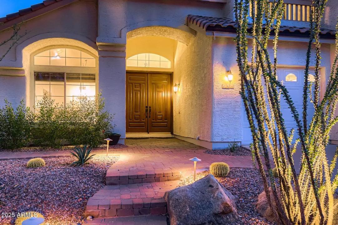 Real Estate Picture 6