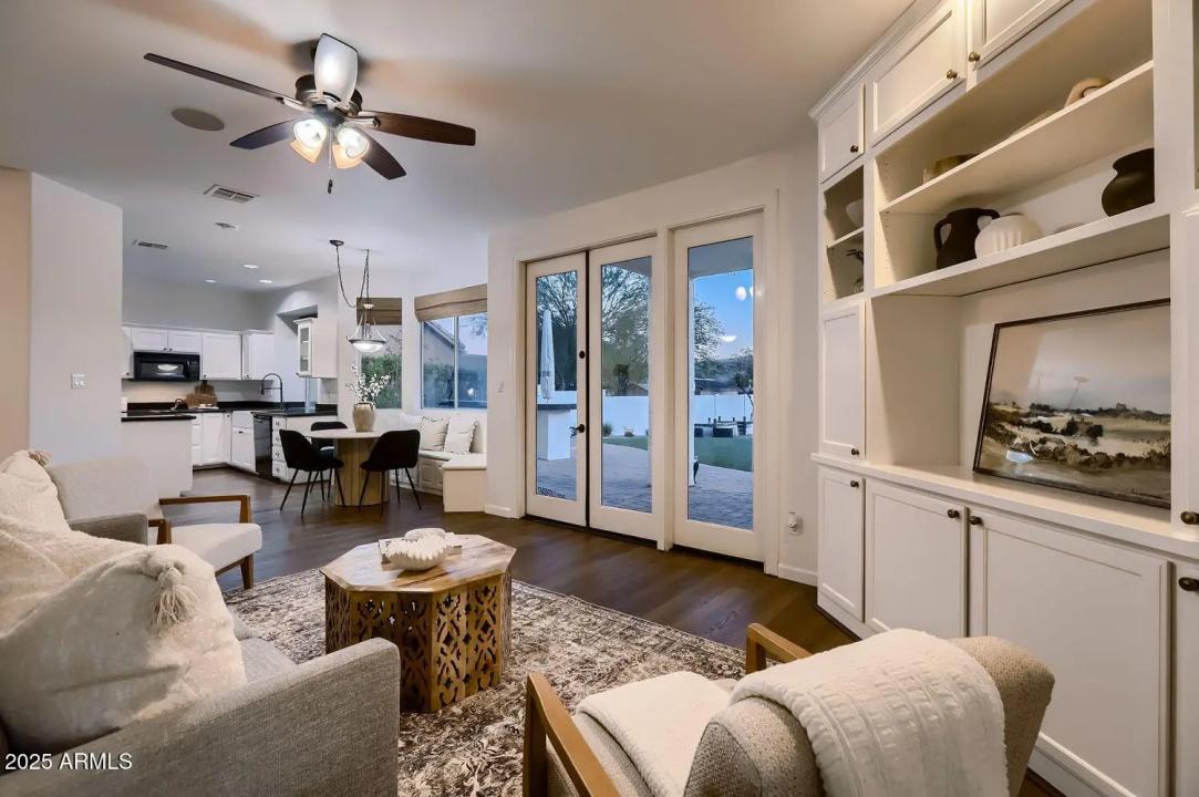Real Estate Picture 14