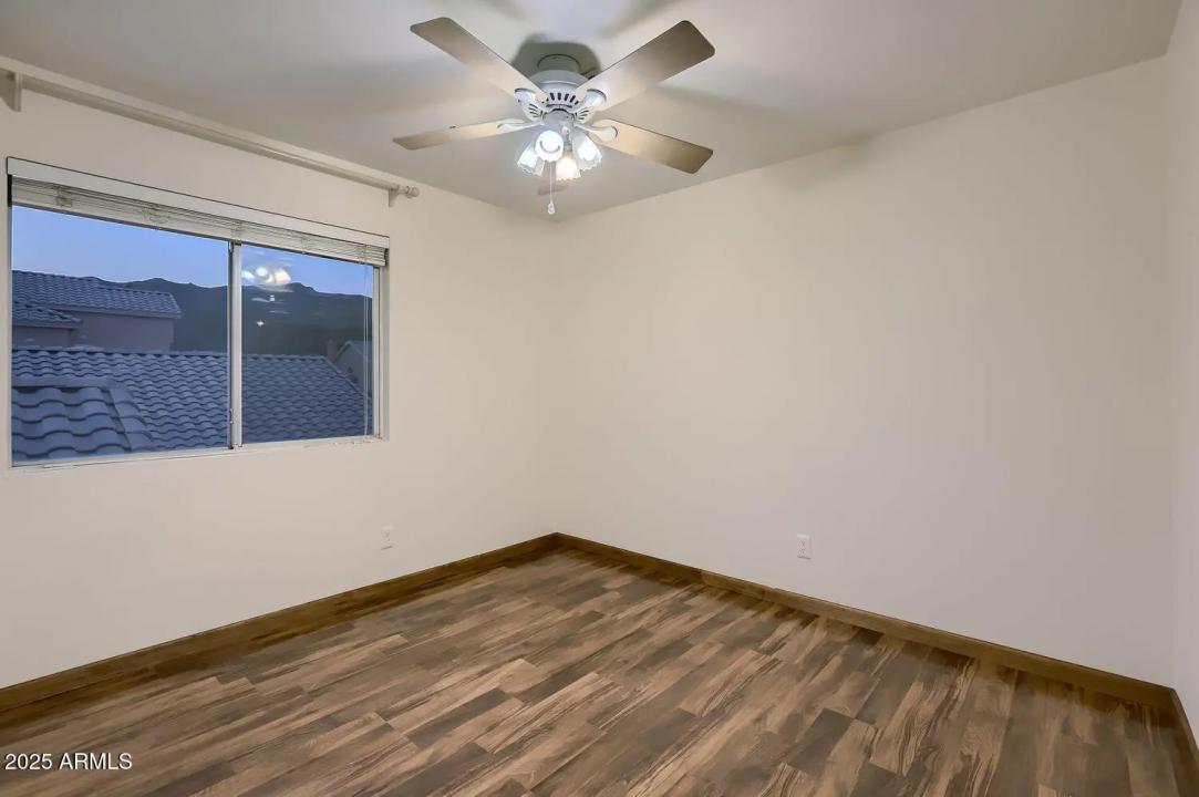 Real Estate Picture 21