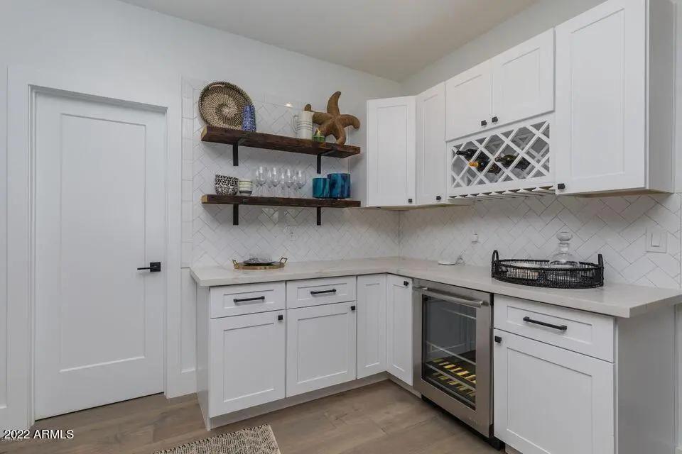 Real Estate Picture 12