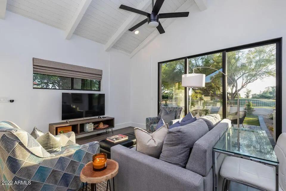 Real Estate Picture 20