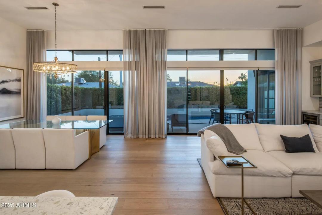 Real Estate Picture 6
