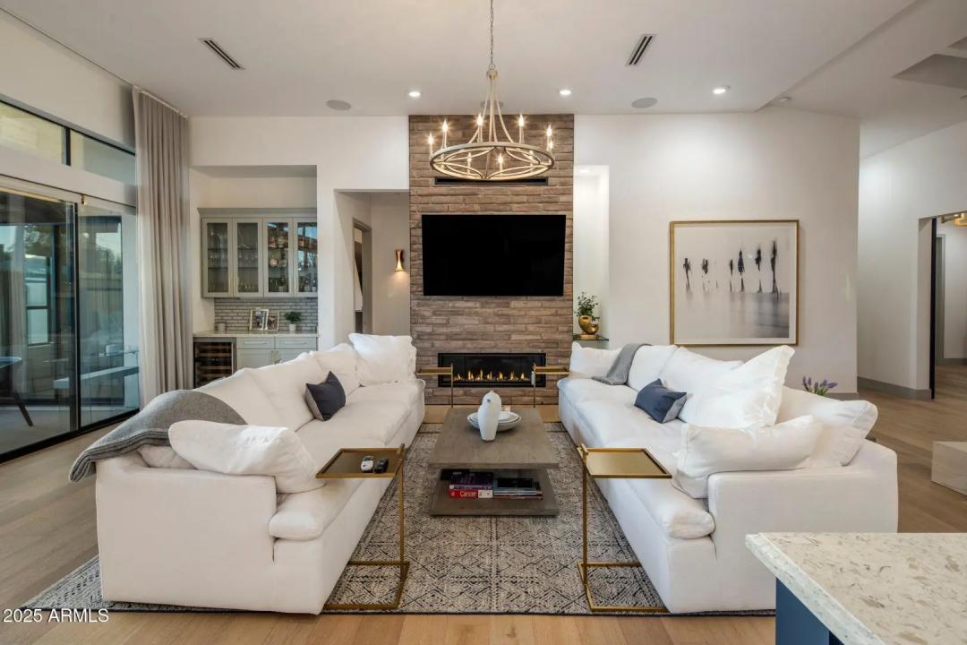 Real Estate Picture 2