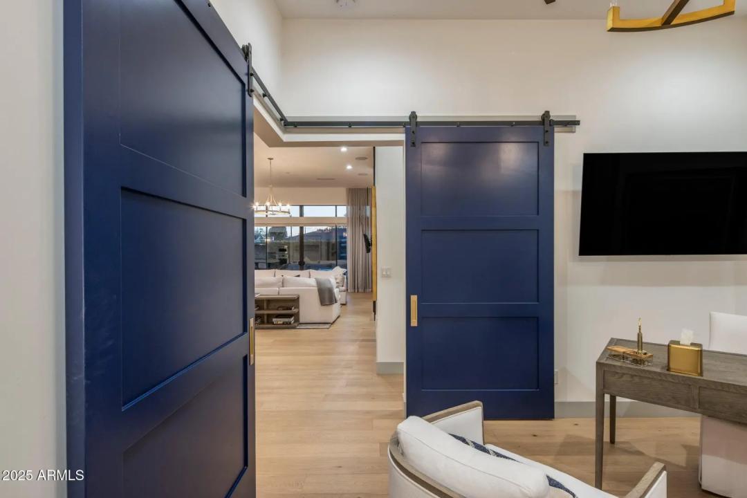 Real Estate Picture 23