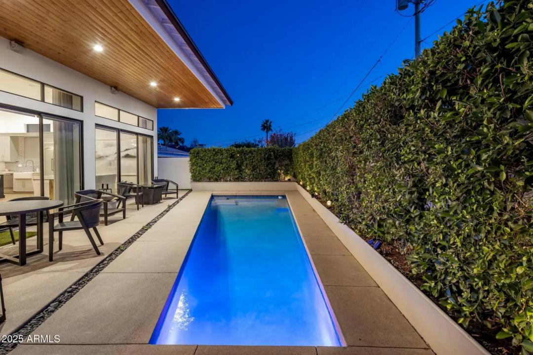 Real Estate Picture 28