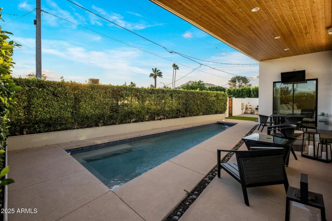 Real Estate Picture 33