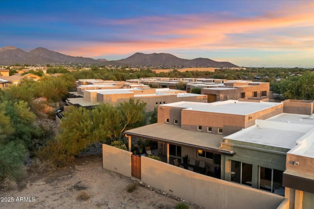 Real Estate Picture 40