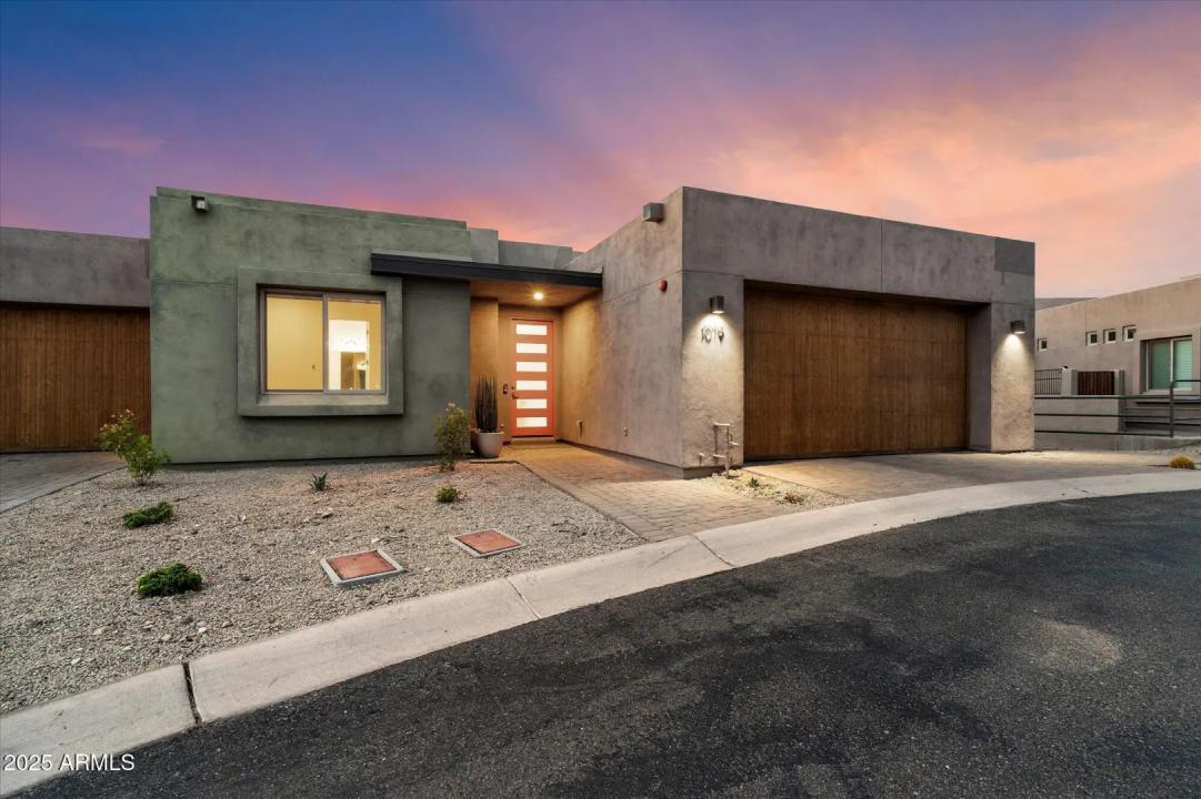 Real Estate Picture 3