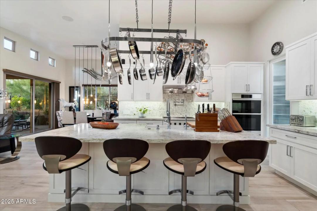 Real Estate Picture 6