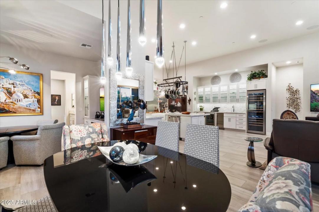 Real Estate Picture 16