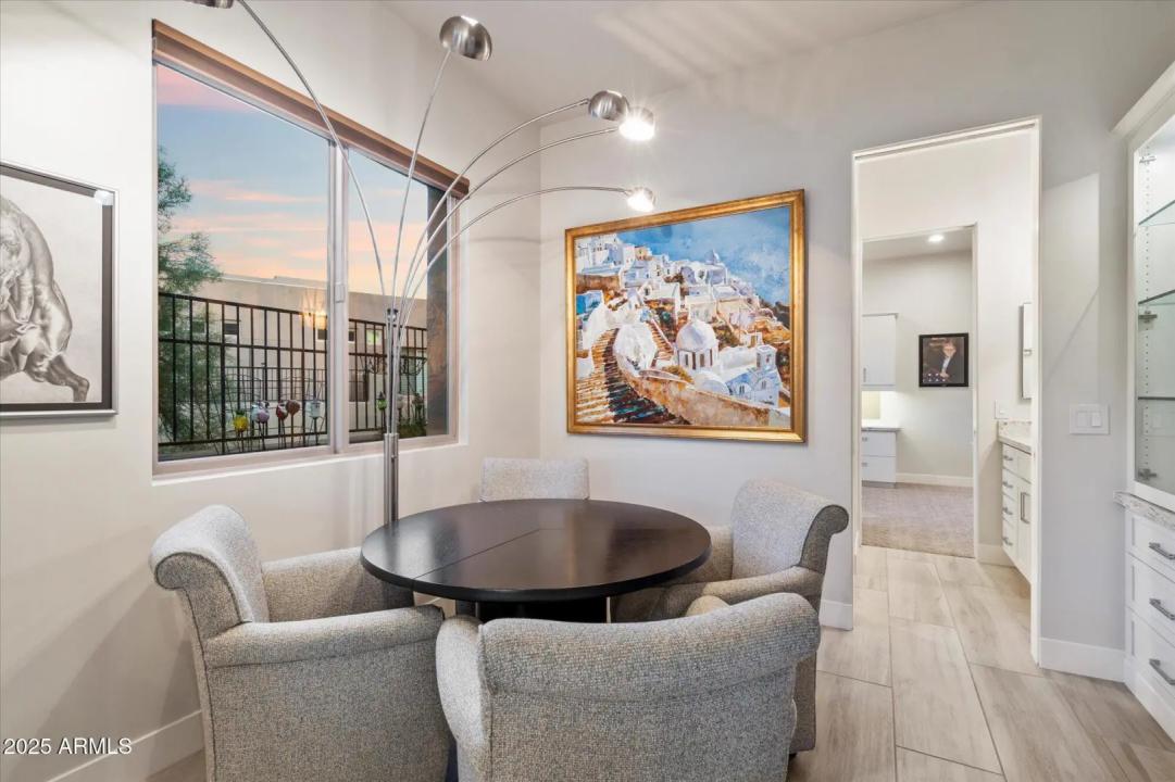 Real Estate Picture 17