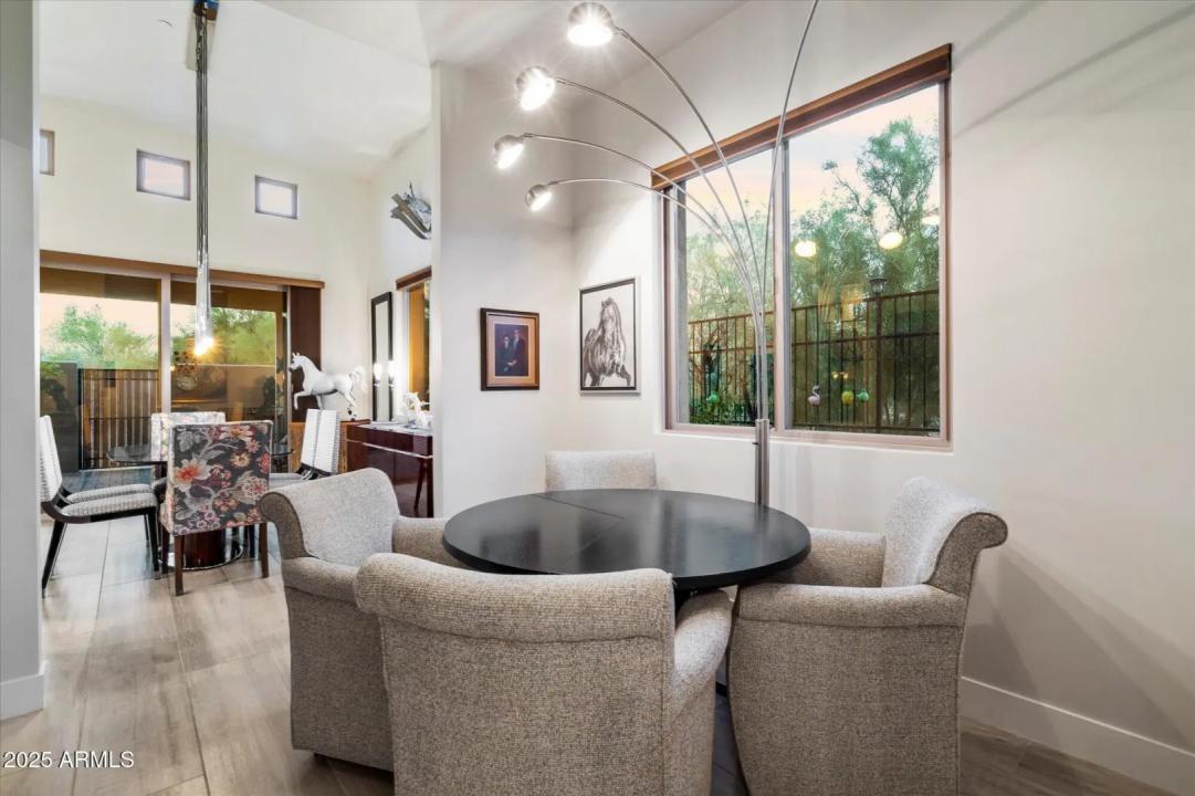 Real Estate Picture 18