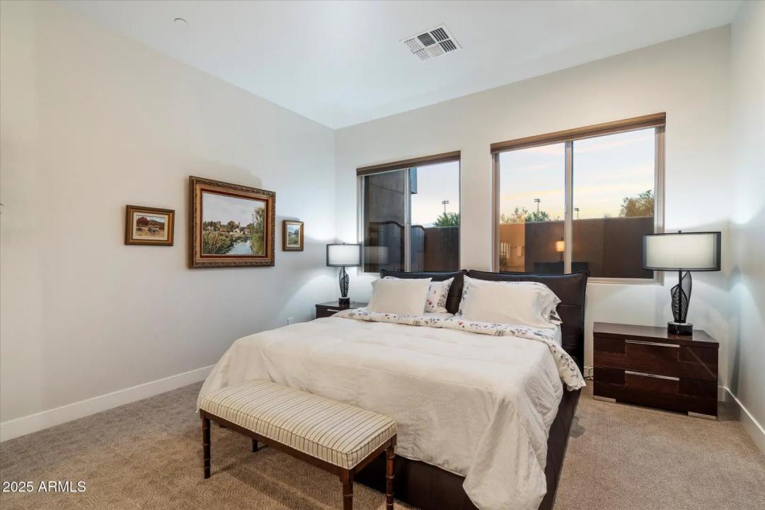 Real Estate Picture 19