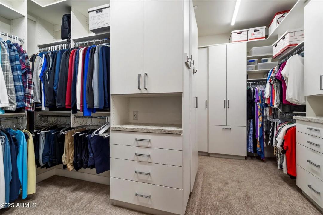 Real Estate Picture 24