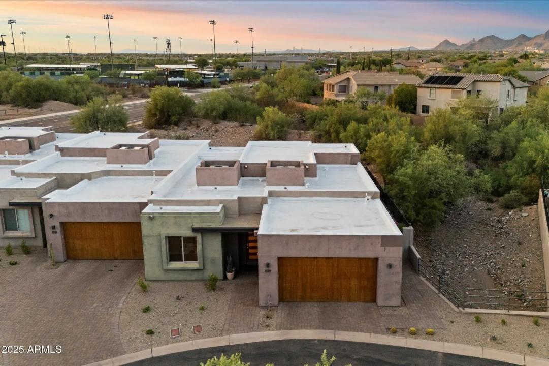 Real Estate Picture 38
