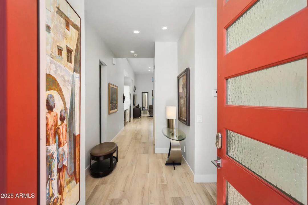 Real Estate Picture 5