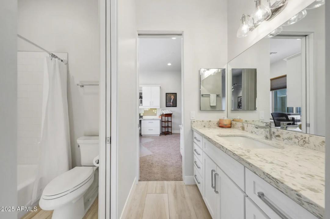 Real Estate Picture 43