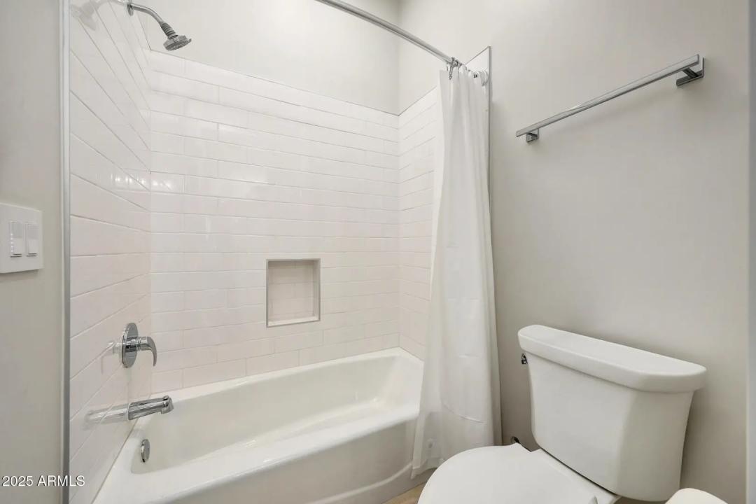 Real Estate Picture 45