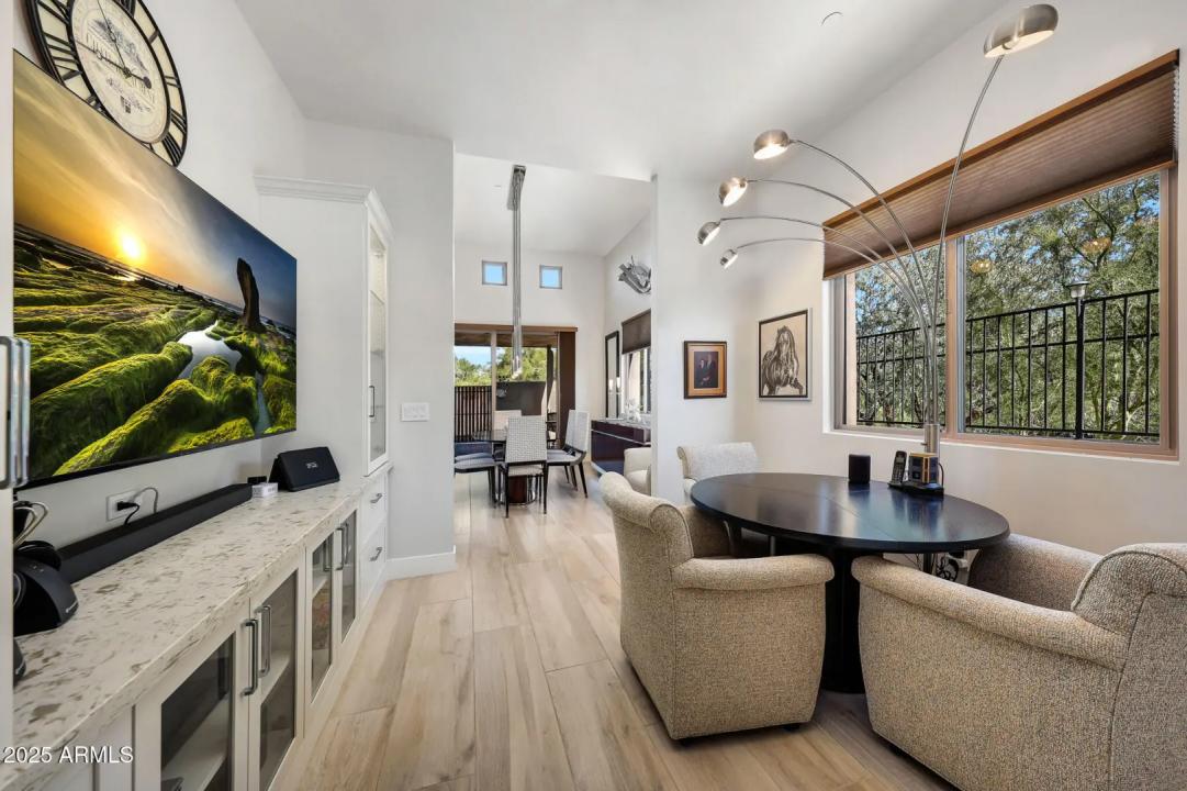 Real Estate Picture 25