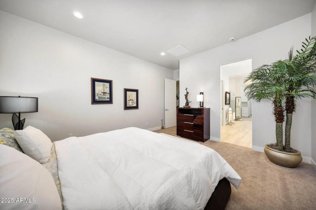 Real Estate Picture 30