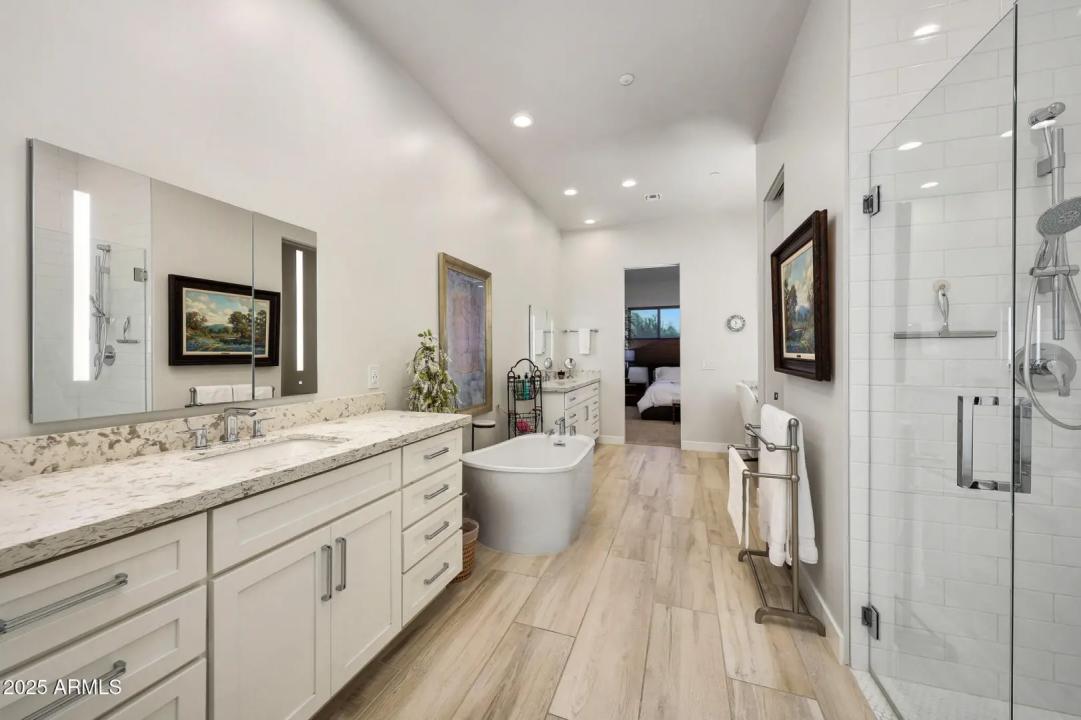 Real Estate Picture 33