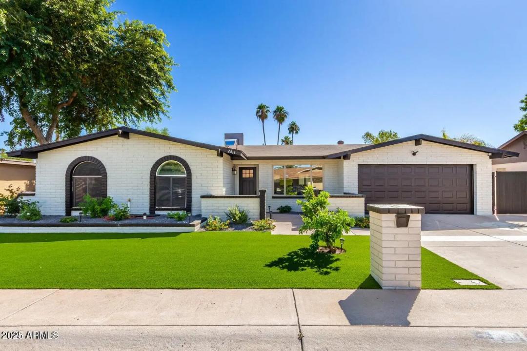 Real Estate Picture 1