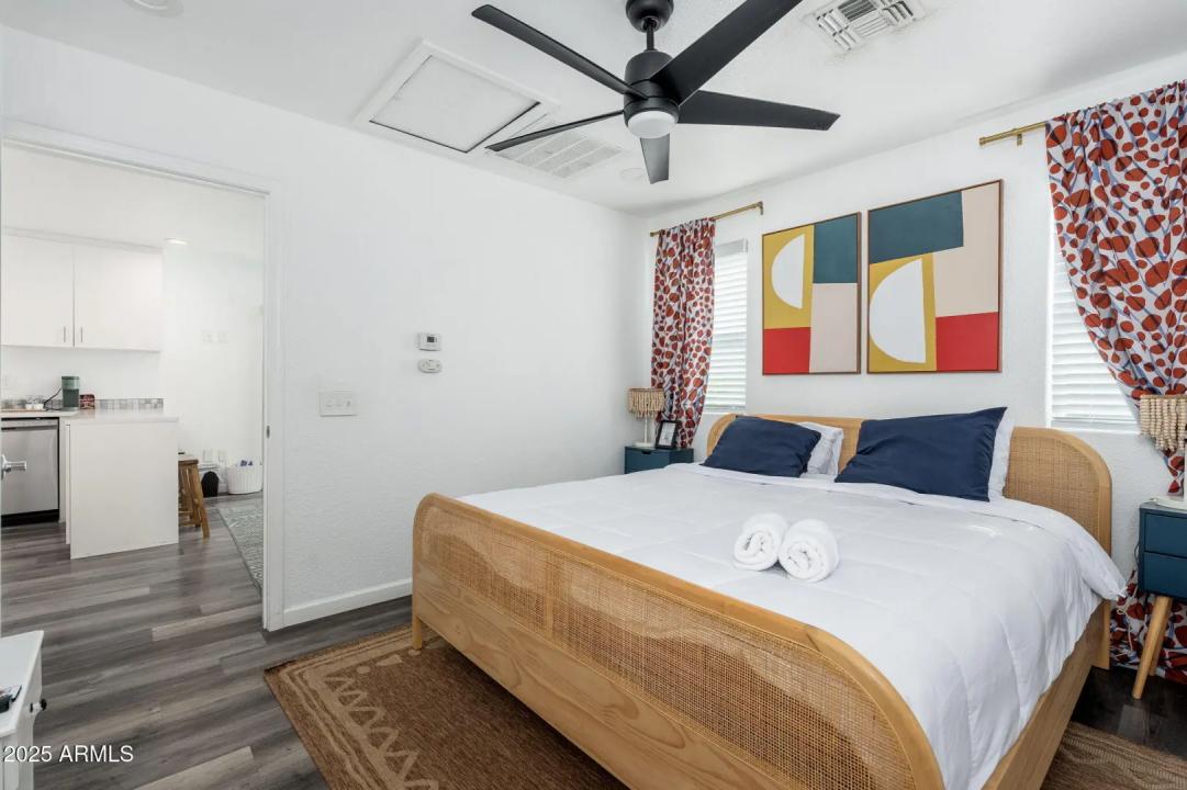 Real Estate Picture 32