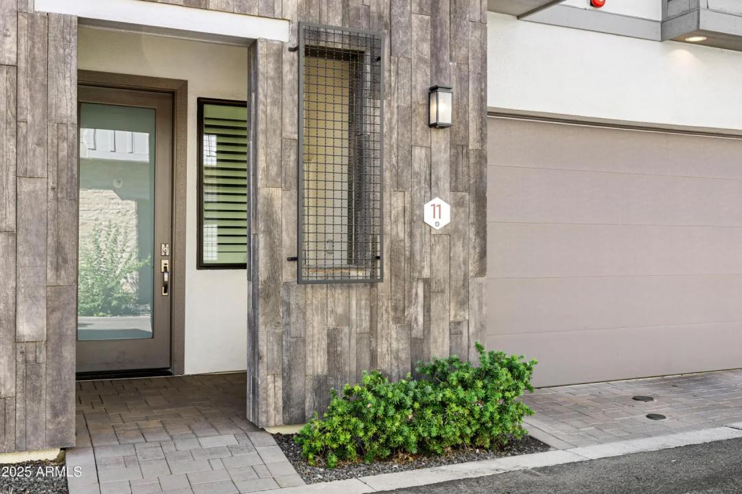 Real Estate Picture 1