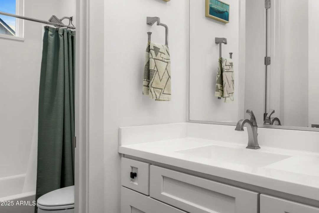 Real Estate Picture 19