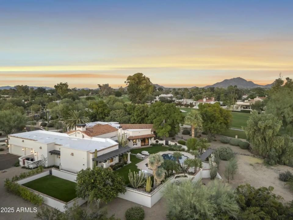 Real Estate Picture 10